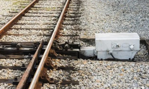 南京地铁突发脱轨这失误有点低级