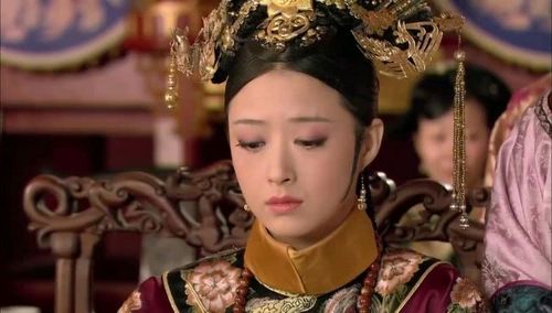甄嬛传:十王爷为什么拿甄嬛和自己府中的歌技相比较?