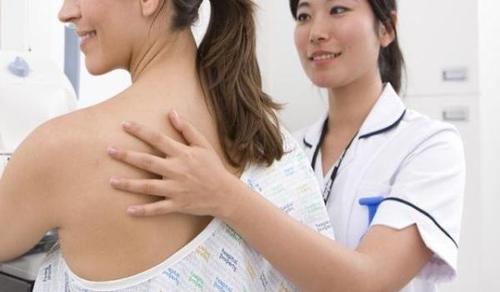 为什麼女性不愿做"胸透",医生能看到什麼?别害羞,早知
