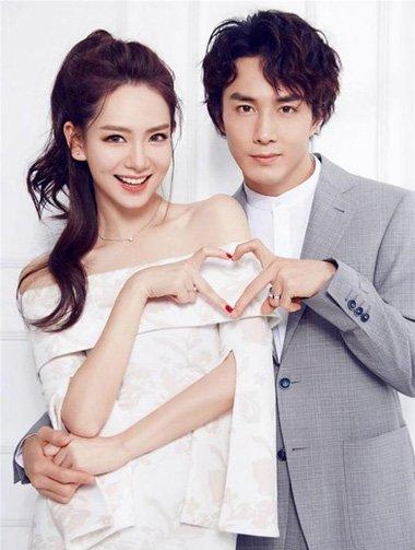 戚薇李承铉合体拍写真 她的中长卷发造型美出了潮流