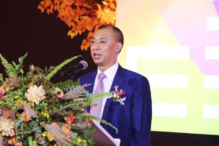 富康集团董事局主席黎斌先生致辞