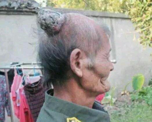 世界上有很多奇怪的人盘点一下国内头上长角的几个人