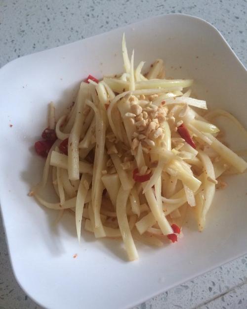 凉菜 凉拌竹笋 吃吃吃就好做的凉拌竹笋 赞                  凉拌