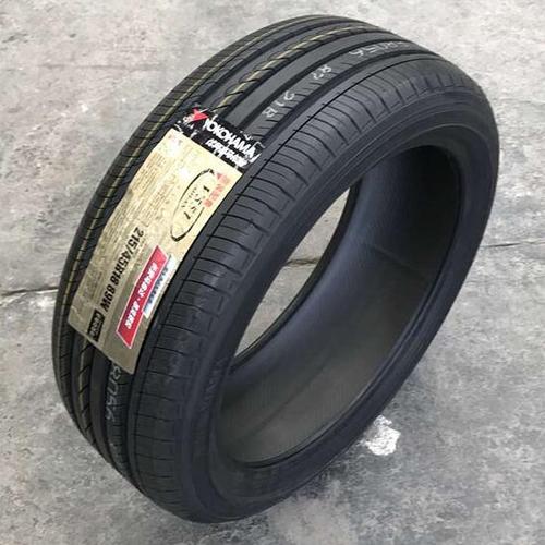 优科豪马横滨215/45r18 advan db decibel v551 89w 昂克塞拉轮胎