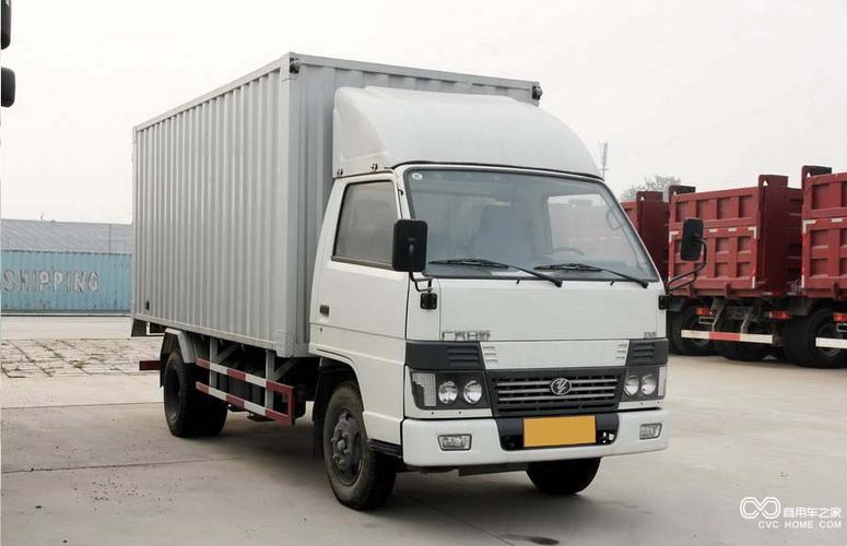广汽日野 270y系列 102马力 4.26米单排厢式轻卡