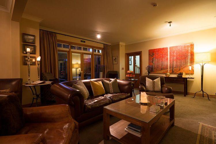 the dairy private luxury hotel - queenstown - living room
