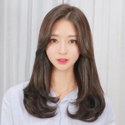 秋天的内扣c卷烫(发型图片)