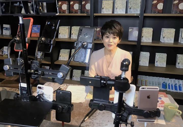 曹琳琳:好故事胜过大道理