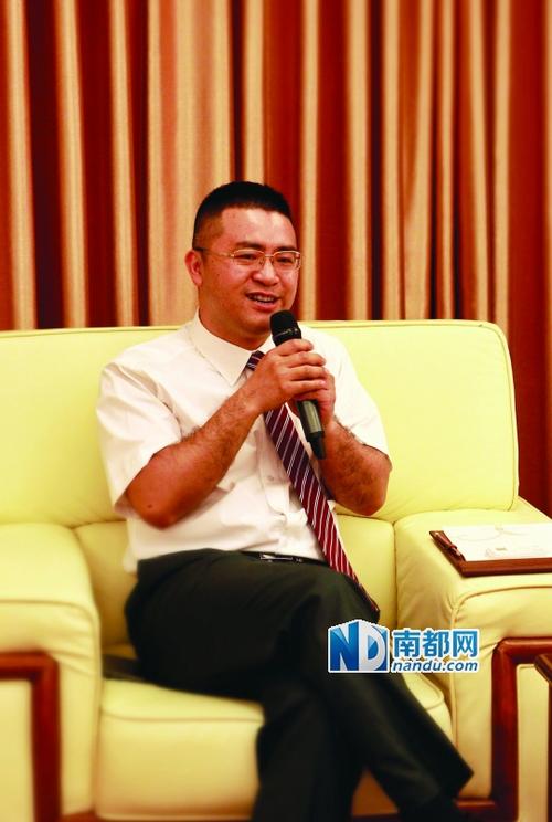 黄锐平