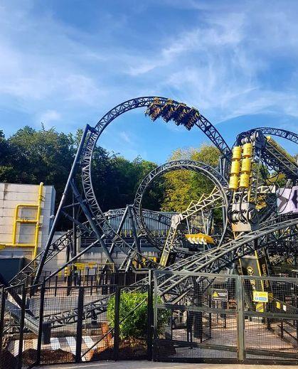 世界上最恐怖的死亡地狱过山车乘客要穿尿不湿全球10大尖叫游乐园排行