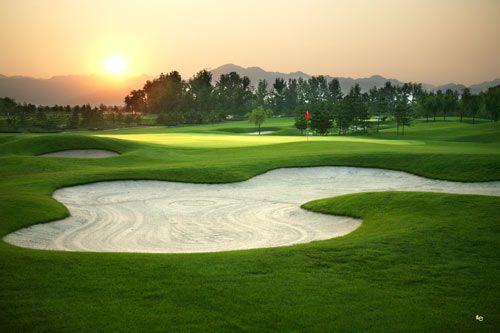 图文-华彬高尔夫球场美景图 球场第12号洞实景