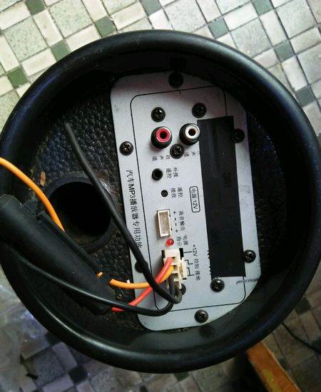 12v车载低音炮(可改家用音响)   