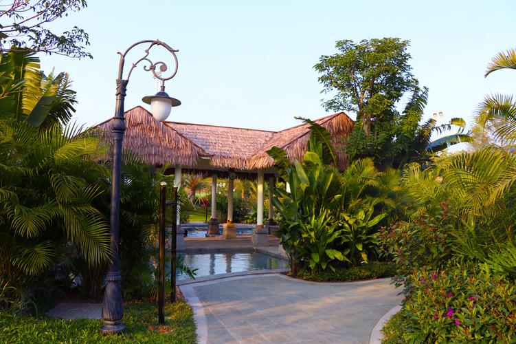 碧桂园月亮湾咸水矿温泉