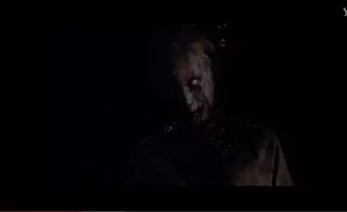 放映室丨这个女鬼长得好吓人,带你20分钟看完泰国恐怖片《厉鬼将映》