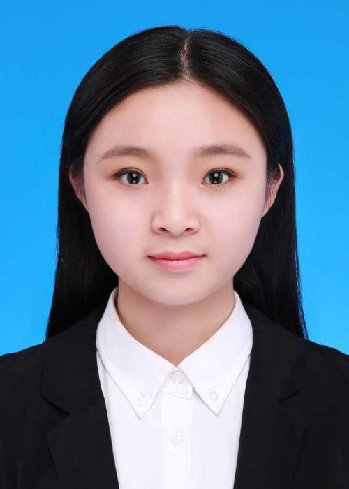 圆脸女生适合什么发型