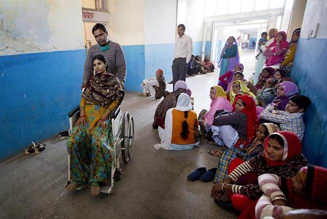 的部分穷人妇女,却只能使用一种方法避孕,就是利用手术将输卵管结扎