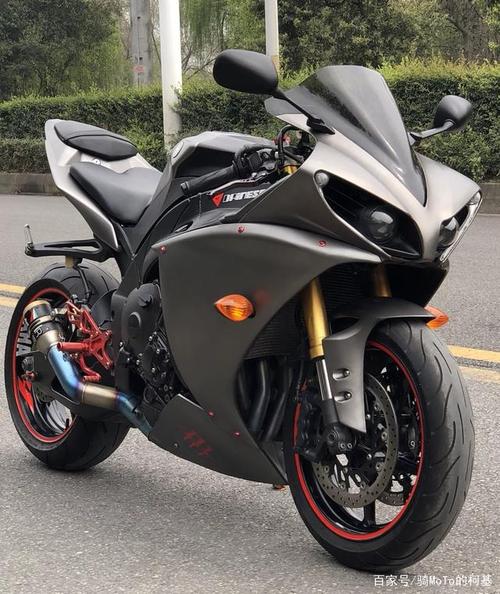 雅马哈r1,了解一下!