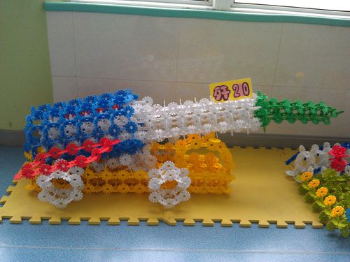 雪花片作品-埃菲尔铁塔 - 精彩写真 - 小太阳乐园