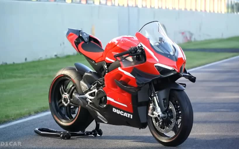 2020 ducati superleggera赛道静态与动态展示