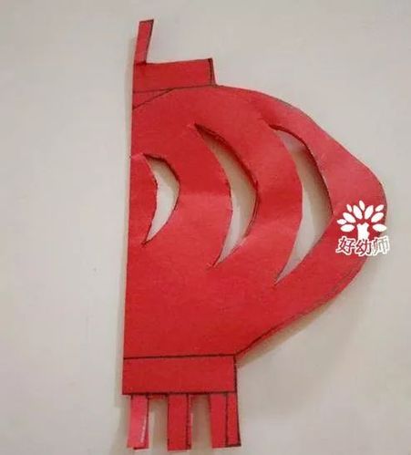 简单的灯笼剪纸步骤图解