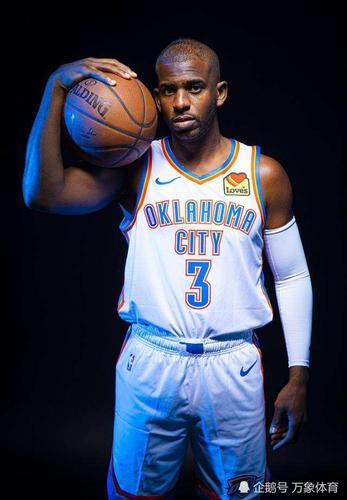 霸气!0.9秒压哨三分!34岁保罗梦回巅峰,安慰对手被嫌弃太搞笑