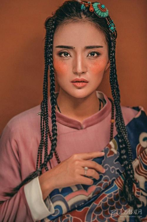 以爱为名放声高原专访藏族歌手索朗德吉