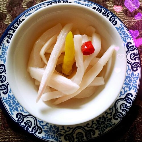 可美做的油泼糖醋萝卜条
