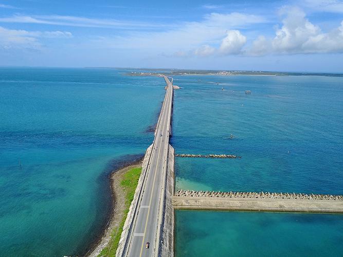 《七子之歌》中被比为东海珍珠的台湾,用空拍视角,俯瞰美丽宝岛