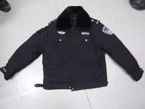 无语┆银川小伙穿警服上网,被民警刑拘!到底咋回事?