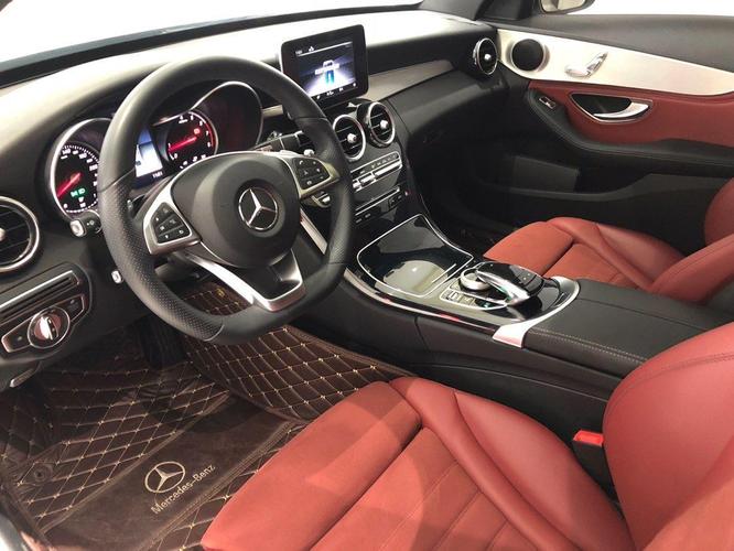 【临沂】2017年10月 奔驰c级 2018款 c200 2.0t 运动版 手自一体