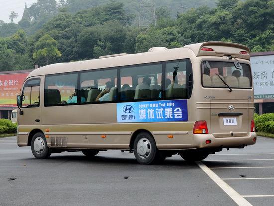 四川现代高端商旅巴士康恩迪 登陆中国市场