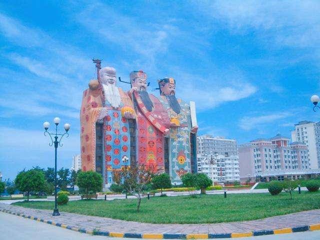 三河一酒店外形仿造福禄寿丑到被评为中国最难看建筑