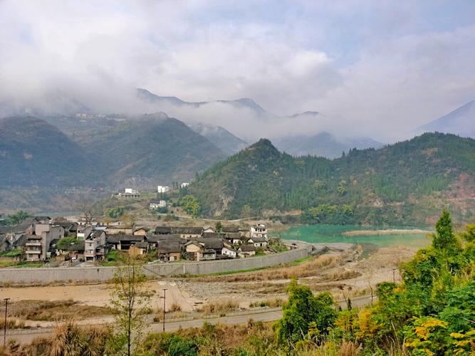 醉美巫山～龙溪镇