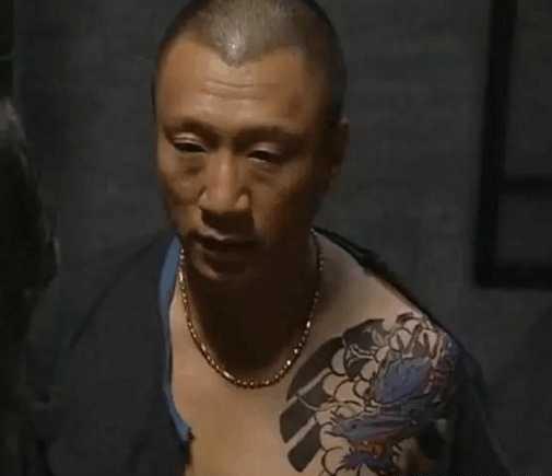 孙红雷的纹身暴露身份,迪丽热巴身上竟然也有!