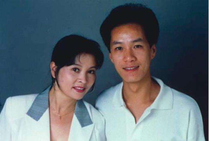 梁丹妮比冯远征大几岁65岁的梁丹妮与57岁冯远征