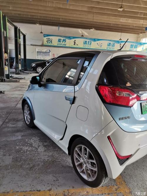 汽车之家16岁生日快乐新能源小车众泰e200ev