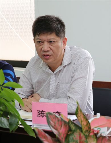 钦州市卫生计生委到市二医院督查扫黑除恶专项斗争工作