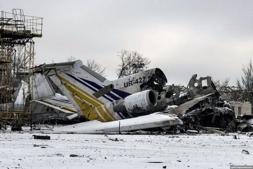 停火后的顿涅茨克机场:满目疮痍