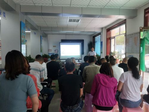 旱平川社区开展"慢性病防治"健康知识讲座