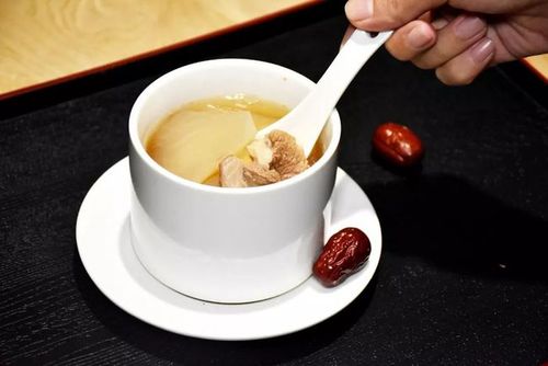 20余款炖罐汤,这家店总有一碗热汤能温暖你冰冷的心