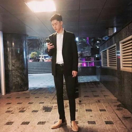 身高186的超现实身材比例,童年起就预示了模特人生!