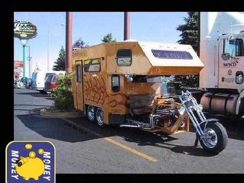 电动三轮房车出现,自带电视 餐厅 卧室,样样都有