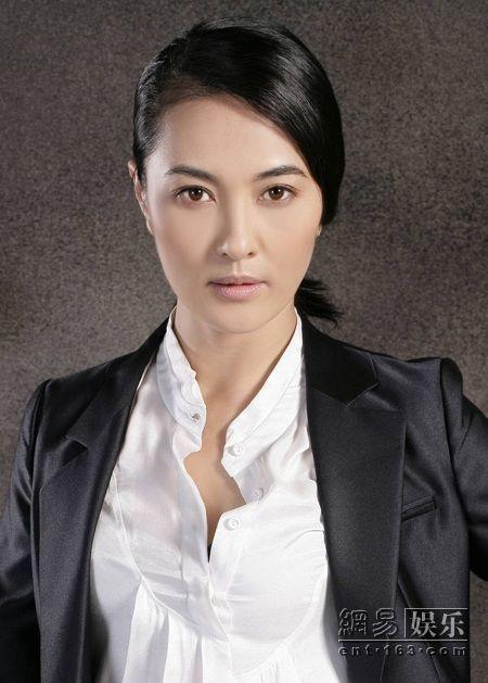 王菁华加盟《那是一个春天》 演绎服装商人