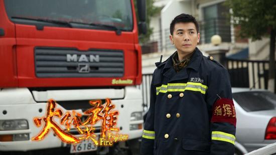 《火线英雄》曝片花 保剑锋朱梓骁闯火场