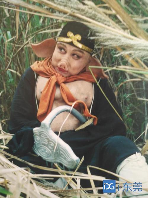 崔景富在央视98版《西游记》中扮演猪八戒的剧照 受访者供图