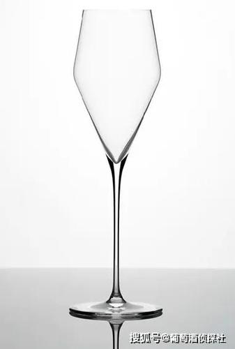 郁金香型香槟杯