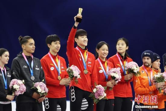 中国队夺短道速滑世界杯男女混合2000米接力冠军