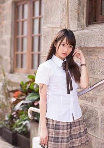 美图欣赏:青春美少女学生装清新写真,甜美可爱