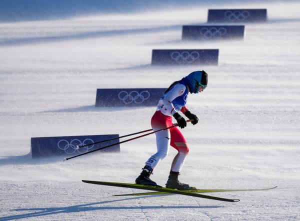 北京冬奥会越野滑雪女子双追逐比赛赛况