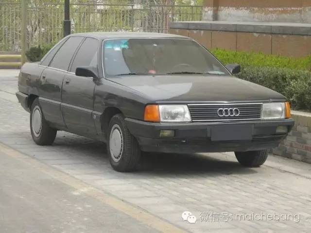 都市高尔夫,还有奥迪100和外观超像奥迪100的红旗